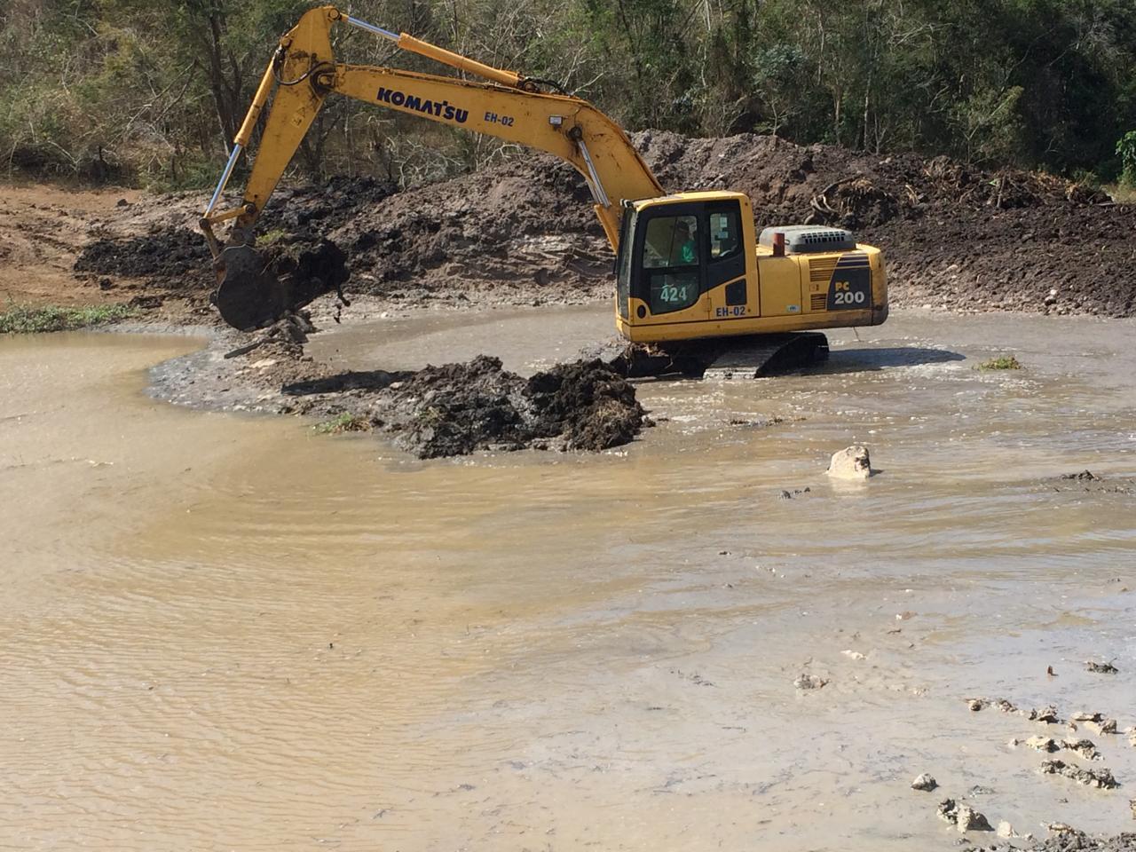 Construção e limpeza de açudes