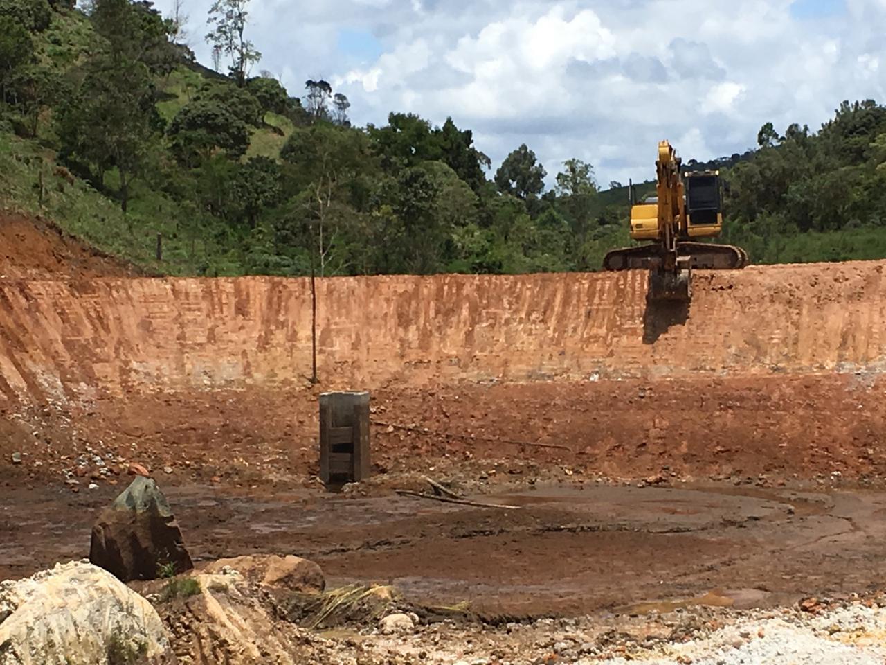 Limpeza de aguadas e barragens